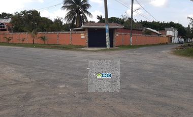 FINCA CON JARDÍN EL ENCANTO en VENTA AV. CENTRAL, COLONIA CAMPESTRE, VERACRUZ, VER. A 2 CUADRAS DEL PUENTE NUEVO VERACRUZ DE LA CARRETERA FEDERAL