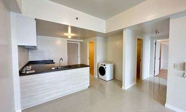2 Bedroom Condo Unit For Sale in Mandani Bay Suites Seaview