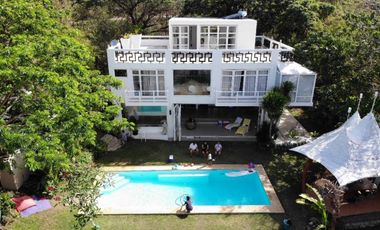 Breathtaking House and lot in Tali Beach with stunning Ocean view!