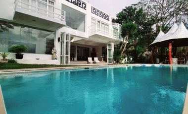 Breathtaking House and lot in Tali Beach with stunning Ocean view!
