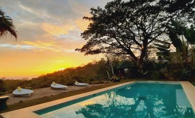 Breathtaking House and lot in Tali Beach with stunning Ocean view!