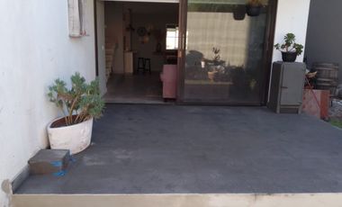 CASA MODERNA EN EL ENCINO CON ROOF GARDEN $4,090,000 CAMBIO ADMINISTRATIVO , BUEN LUGAR PARA SU RETIRO