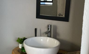 CASA MODERNA EN EL ENCINO CON ROOF GARDEN $4,090,000 CAMBIO ADMINISTRATIVO , BUEN LUGAR PARA SU RETIRO