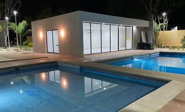 OPORTUNIDAD CASA EN VENTA EN PLAYA DEL CARMEN CON 3 HABITACIONES Y CASA CLUB