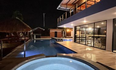 FINCA LOS CRISTALES EN ALQUILER EN PIEDECUESTA LLAMANOS AL3024533373 VEN A DISFRUTAR!!