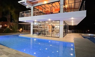 FINCA LOS CRISTALES EN ALQUILER EN PIEDECUESTA LLAMANOS AL3024533373 VEN A DISFRUTAR!!