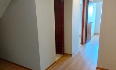 ¡OPORTUNIDAD ÚNICA! DEPARTAMENTO TRIPLEX EN LA CALERA SURQUILLO