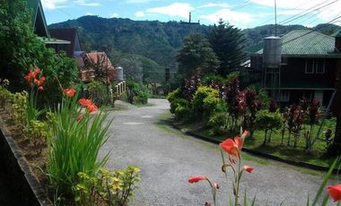For Sale! 4 Bedroom House with Overlooking View