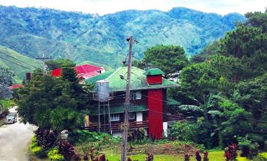 For Sale! 4 Bedroom House with Overlooking View