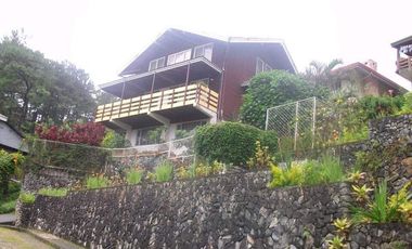 For Sale! 4 Bedroom House with Overlooking View