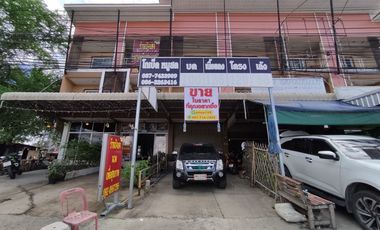 3-storey Shophouse For Sale 21 sq.wah Wang Ta Phin intersection , Pluak Daeng , Rayong