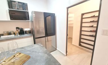 HERMOSA CASA DE 3 RECÁMARAS, TOTALMENTE EQUIPADA Y AMUEBLADA, PLAYA DEL CARMEN