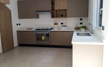 Venta casa en condominio