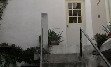 Rento casa en La Republica a 4 cuadras de Lazaro Cardenas, Monterrey
