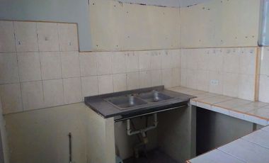 Rento casa en La Republica a 4 cuadras de Lazaro Cardenas, Monterrey