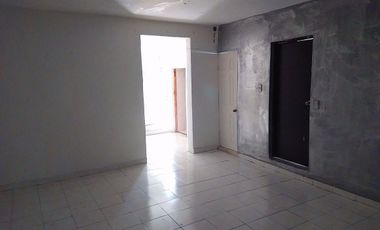 Rento casa en La Republica a 4 cuadras de Lazaro Cardenas, Monterrey