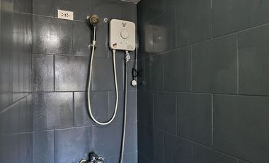 HOLLANDPARK4XT3: For Rent Semi Furnished Studio at Holland Park Binan Laguna