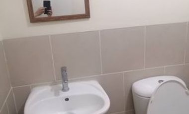 HOLLANDPARK4XT3: For Rent Fully Furnished Studio at Holland Park Binan Laguna