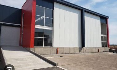Bodega en Venta 500 m a 5 minutos del Aeropuerto en conjunto Cerrado Vigilancia 24/7