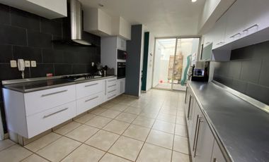 Casa Venta a unos pasos del Parque Metropolitano Pza Galerías