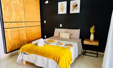 Venta de CASA LOS LAURELES con ALBERCA TOTALMENTE EQUIPADA con calefacción, servicios y amueblada.