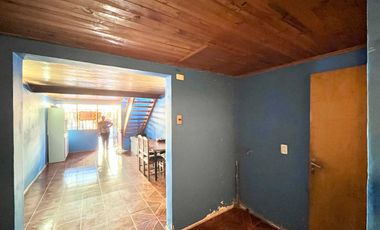 Se vende casa de dos pisos en Rauco, 2 piezas 1 baño