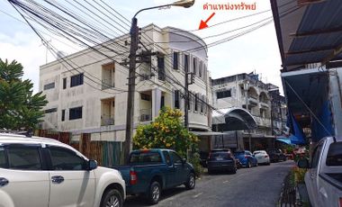 Sale : 3-storey building, in the heart of Rayong, Sukhumvit Road (Nakhon Rayong 62), good for office, commerce, apartment