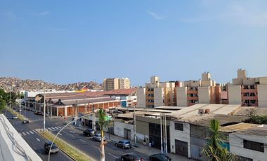 VENDO EDIFICIO 4 PISOS MAS AZOTEA  - CHORRILLOS –  AV GUARDIA PERUANA CUADRA 7 – A MEDIA CDRA DEL SEGURO SOCIAL –  ZONA COMERCIAL