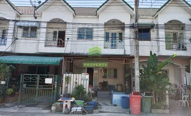 หมู่บ้าน มะลิวัลย์ บางเพรียง ขายด่วน ทาวน์เฮ้าส์ 2 ชั้น เนื้อที่ 19.20 ตร.ว ทำเลดี ต่อเติมครบ ราคาไม่แพง