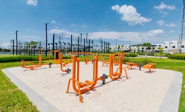 CASA EN VENTA EN XOCHITEPEC, MORELOS; MEX. 3 RECÁMARAS, ALBERCA, PET PARK, MULTI CANCHAS.