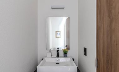 CASA EN VENTA EN XOCHITEPEC, MORELOS; MEX. 3 RECÁMARAS, ALBERCA, PET PARK, MULTI CANCHAS.