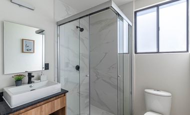 CASA EN VENTA EN XOCHITEPEC, MORELOS; MEX. 3 RECÁMARAS, ALBERCA, PET PARK, MULTI CANCHAS.