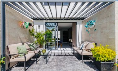 CASA EN VENTA EN XOCHITEPEC, MORELOS; MEX. 3 RECÁMARAS, ALBERCA, PET PARK, MULTI CANCHAS.