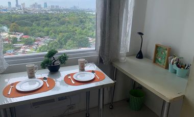 Furnished studio with wifi for rent in Berkeley Residences, Katipunan