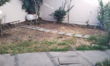 VENTA DE CASA EN CHAPULTEPEC NORTE, 4 RECAMARAS AMPLIAS, A UNA CUADRA DE AV. ACUEDUCTO