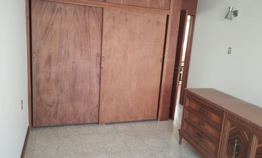 VENTA DE CASA EN CHAPULTEPEC NORTE, 4 RECAMARAS AMPLIAS, A UNA CUADRA DE AV. ACUEDUCTO