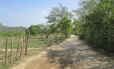 TERRENO GANGA DE 1000 MTS2 EN BONDA SANTA MARTA.