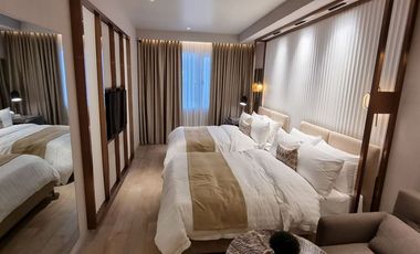 Business Luxury and Leisure