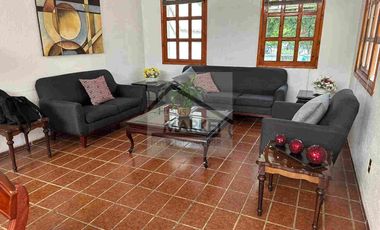 CASA DE UN PISO EN ARBOLEDAS