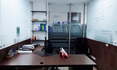 PR11876 OFICINA EN VENTA EN SECTOR GUAYABAL