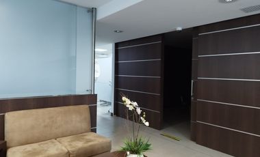 PR11876 OFICINA EN VENTA EN SECTOR GUAYABAL