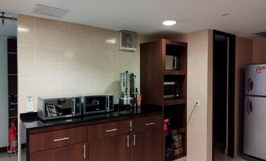 PR11876 OFICINA EN VENTA EN SECTOR GUAYABAL