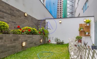 Venta de Departamento en 1er Piso – 171 m² – San Miguel – Patio y Jardín