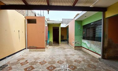 Oportunidad de Inversión en El Callao – Casa con Gran Potencial para Remodelar