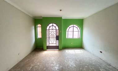 Oportunidad de Inversión en El Callao – Casa con Gran Potencial para Remodelar