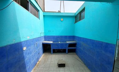Oportunidad de Inversión en El Callao – Casa con Gran Potencial para Remodelar