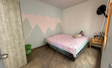 Casa gigante en el barrio caudal