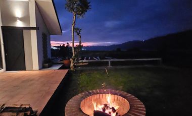 Lakeside Luxury situated next to Bali Handara Golf: Experience Absolute Tranquility at Gatsby on Buyan, Bali