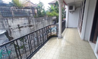 Rumah Masuk Gang, 300 Meter Ke Jalan Asem Baris Raya