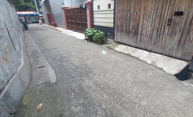 Rumah Masuk Gang, 300 Meter Ke Jalan Asem Baris Raya
